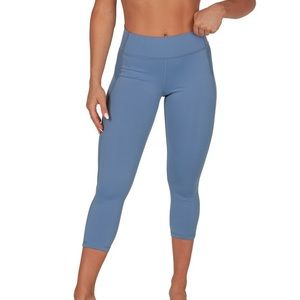Corio integrity cropped legging in Cinderella blue